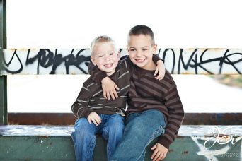 KC Family Photographer Urban photos on bridge