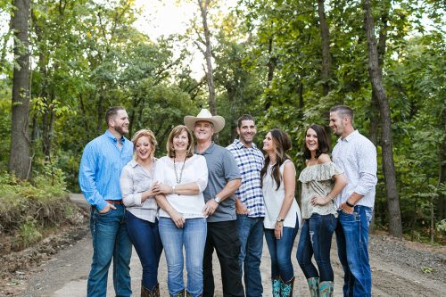 fun extended family laid back photo session