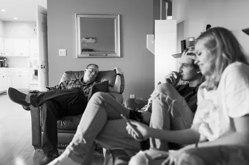 KC photographer wonderful endering photo of dad looking at sweet daughter with love genuine photo