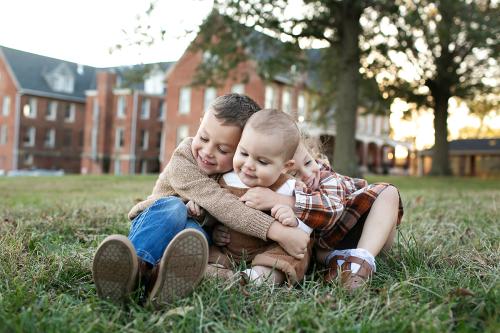 best kansas city family photographers near me