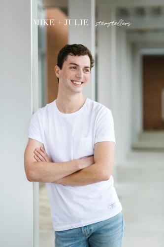 laid back profile pic photographer in Overland Park