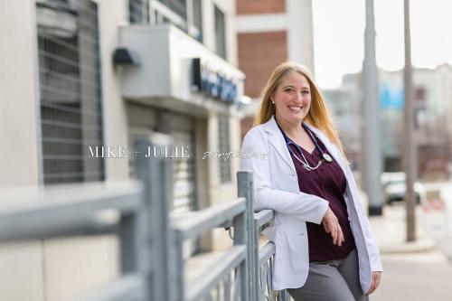 photographer for outdoor headshots in Kansas City