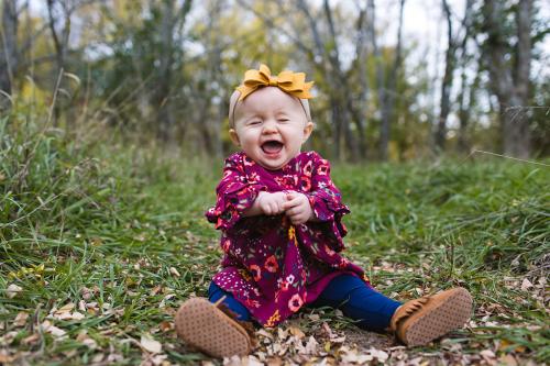 stressless family pictures of adorable cute laughing little girl