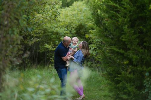 sweet loving moment getting family pictures